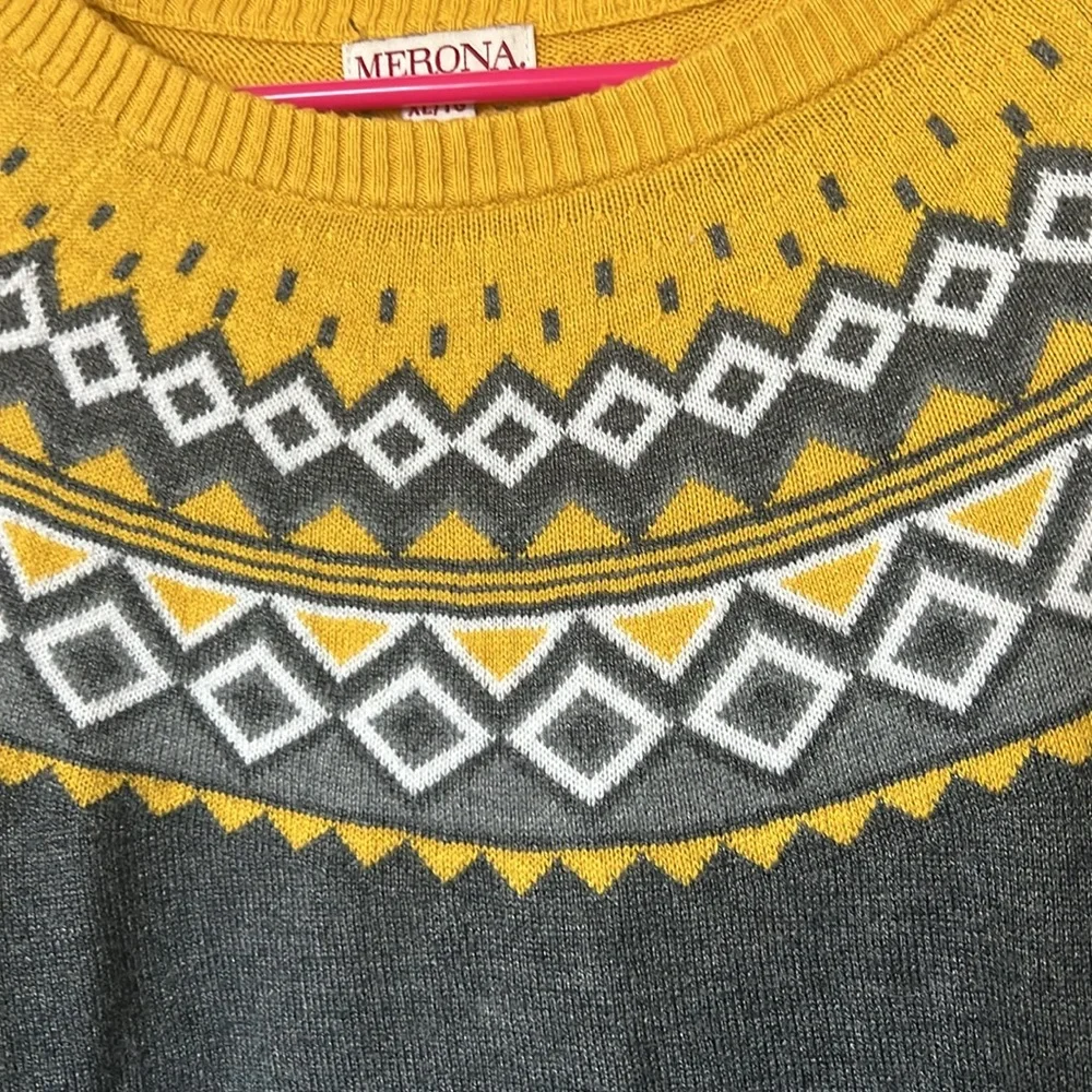 XL yellow, gray, and white fair isle sweater - Picture 2 of 3